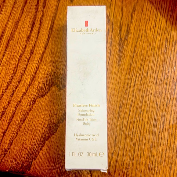 🆕Elizabeth Arden Flawless Finish Foundation-Shade 660C - Picture 1 of 6